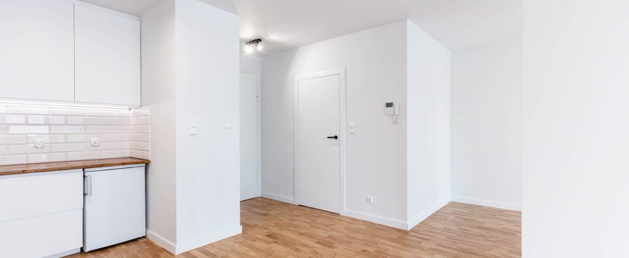 Intérieur d'un nouvel appartement vide